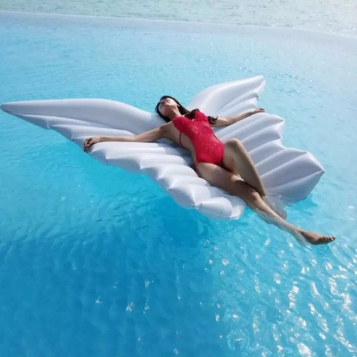 Colchoneta Inflable Grande Forma De Alas Flotador Piscina