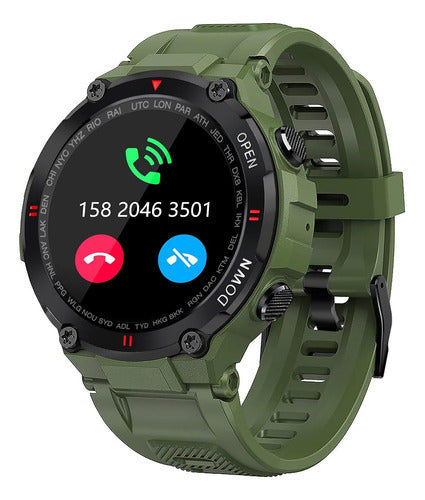 Smartwatch Militar Resistente al Agua con Llamadas Bluetooth y Monitor de Salud
