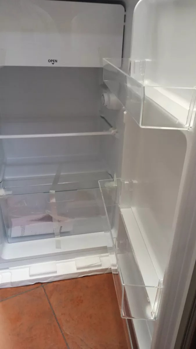 Refrigerador Panavox Mkk Silver Estantes Ajustables 79litros - Imagen 3