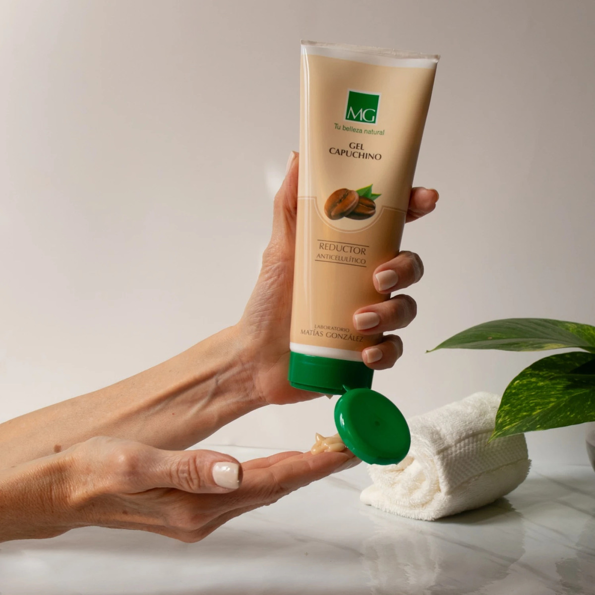 Gel Matias Gonzalez Capuchino 220 Cc. - Imagen 2